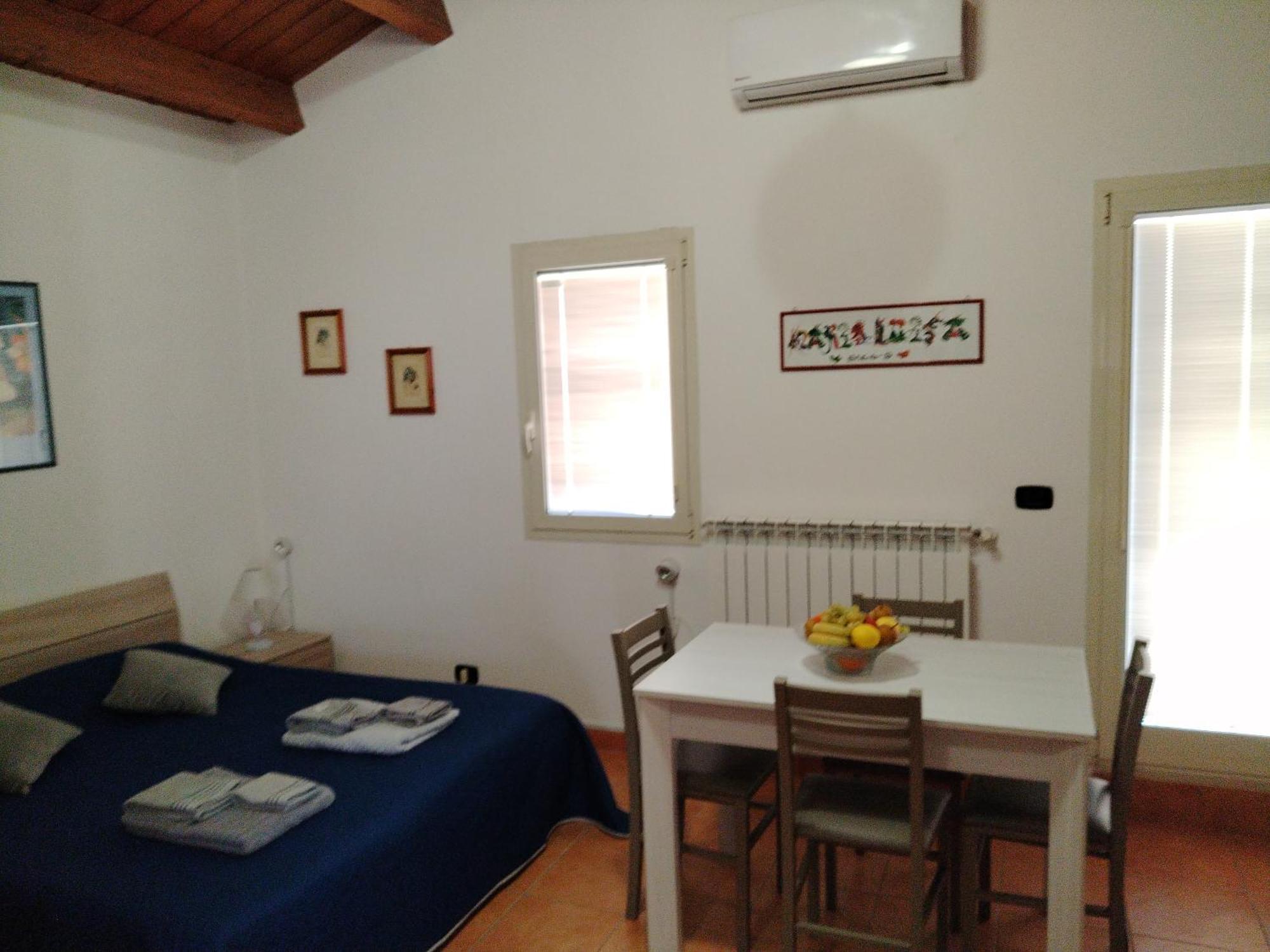 Mansarda Con Terrazzo Privato Appartement Barletta Buitenkant foto